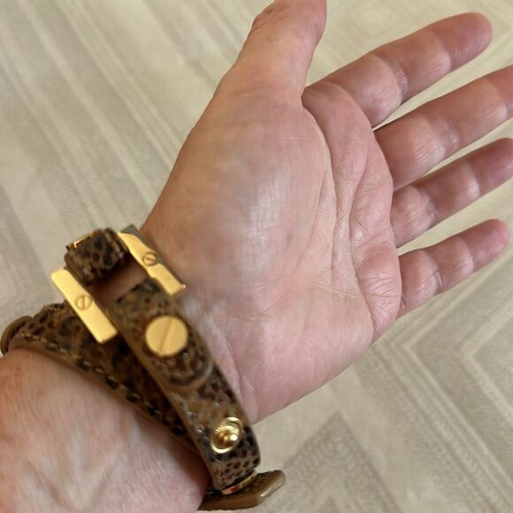 Tory Burch Brown/Tan Animal Print Leather w/ Gold Grommets Double Wrap Bracelet - Picture 7 of 8